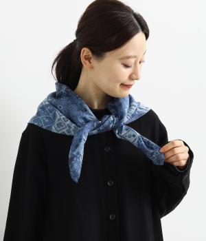 パッチワーク風プリントスカーフ(ブルー-ONESIZE)