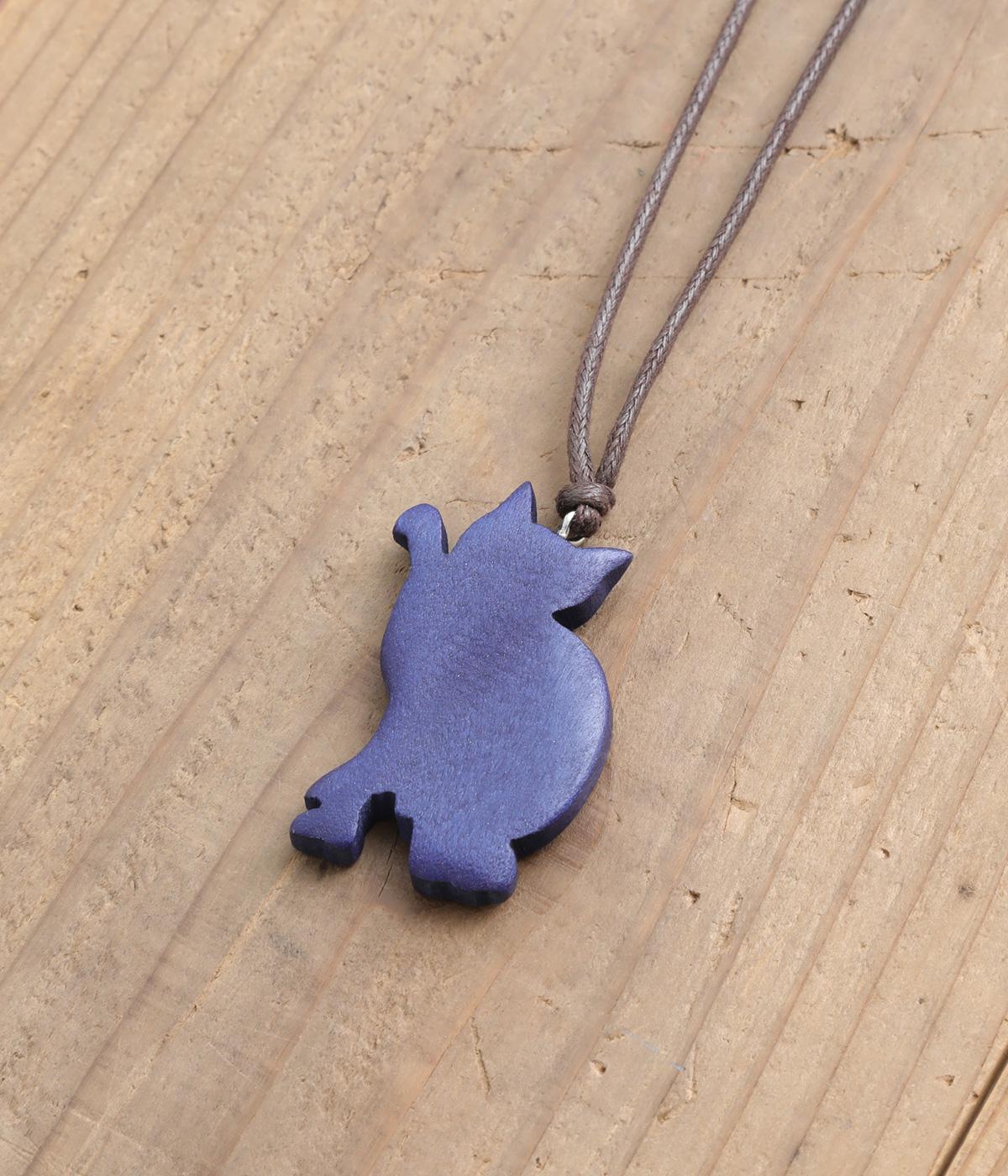 ウッドおねだり猫ネックレス(ネイビー-F)