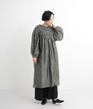 ラティススモッキングワンピース