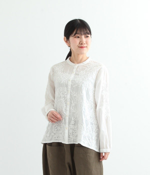コットンキャンブリック　ラクノウ刺繍花モチーフブラウス(ホワイト-ONESIZE)
