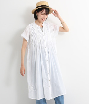 ラクノウ刺繍＆ピンタックワンピース(ホワイト-ONESIZE)