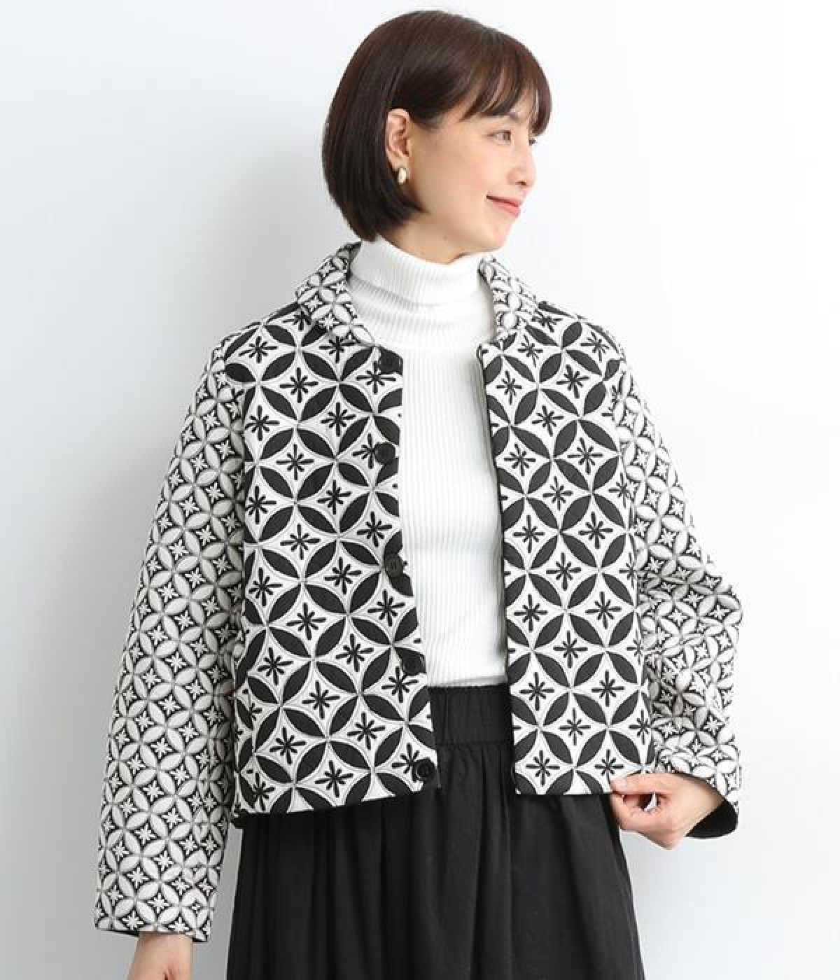 アップリケ刺繍ジャケット(ブラック-ONESIZE)