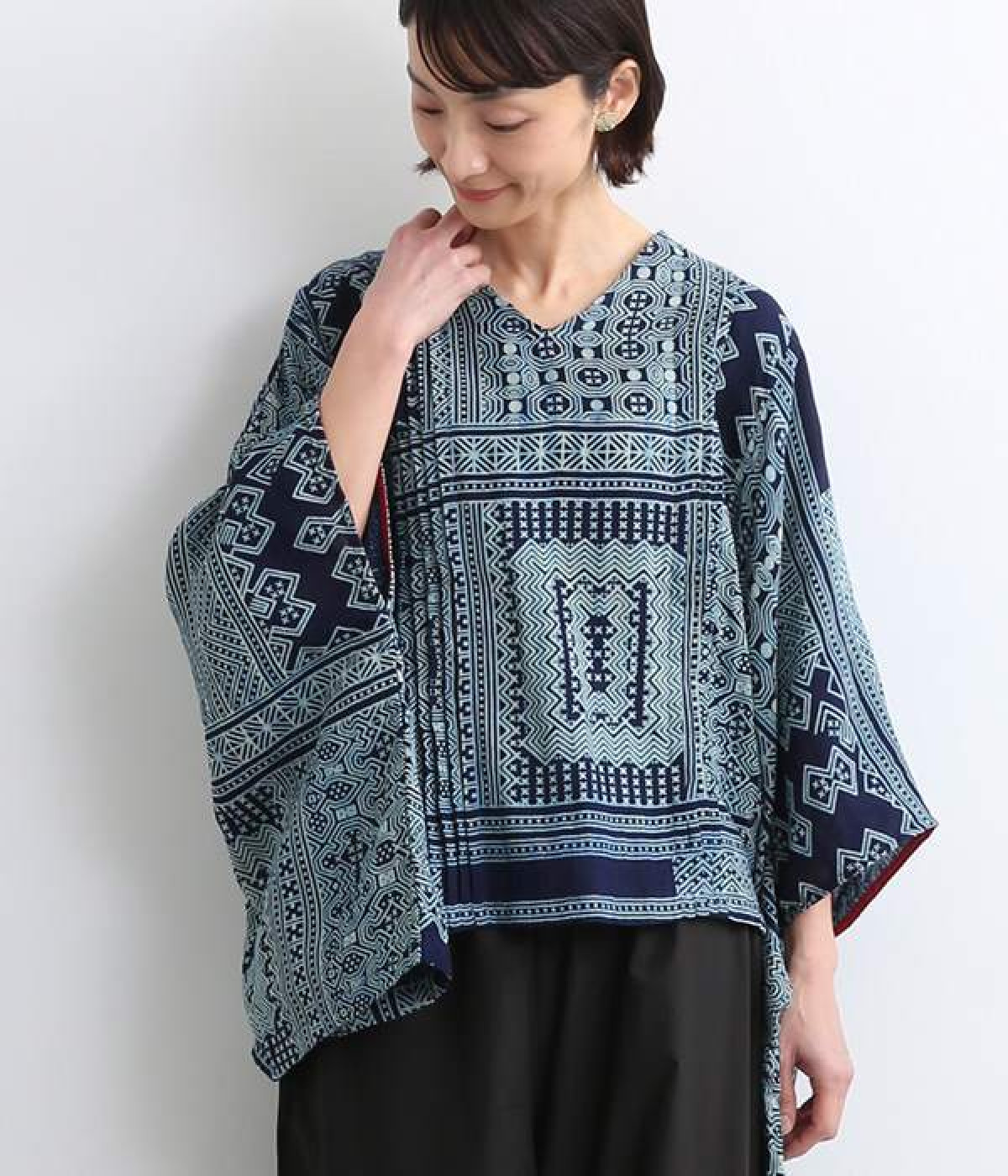 モン族柄藍染プリントプルオーバーブラウス(ネイビー-ONESIZE)