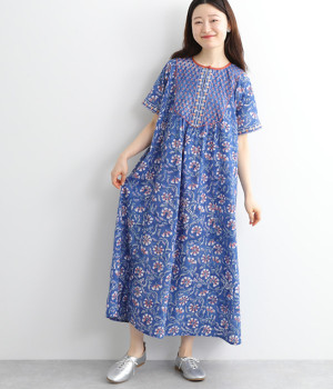 コットンフラワープリントワンピース(ブルー-ONESIZE)