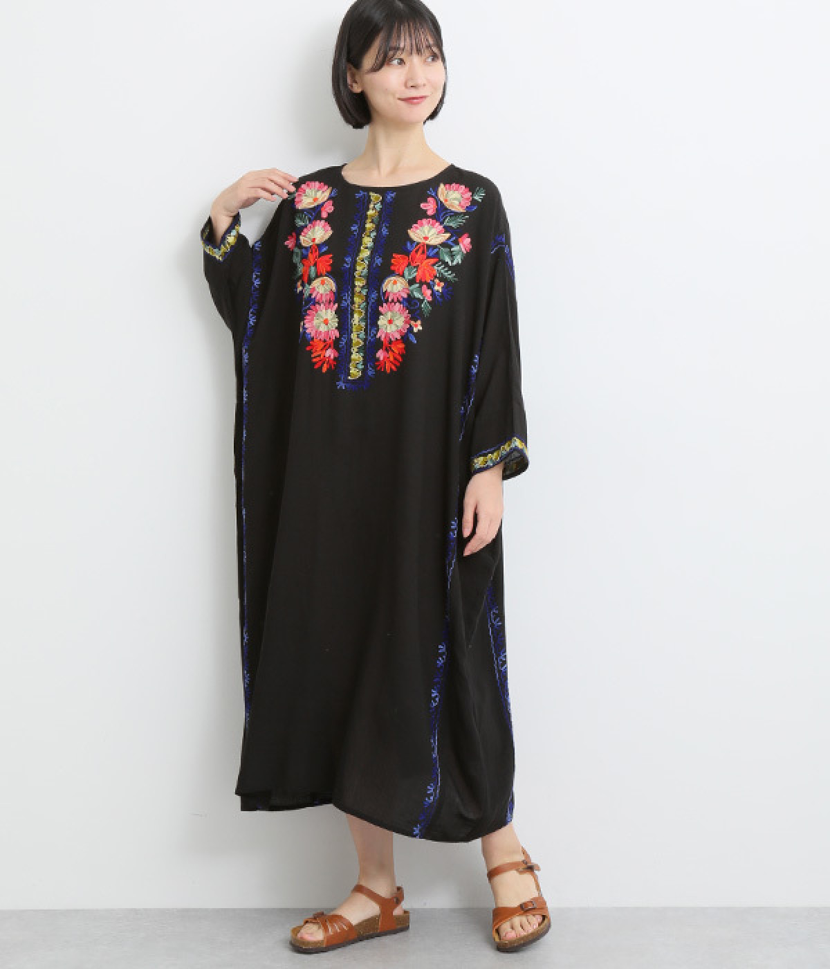アリ刺繍ドルマンワンピース(ブラック-ONESIZE)