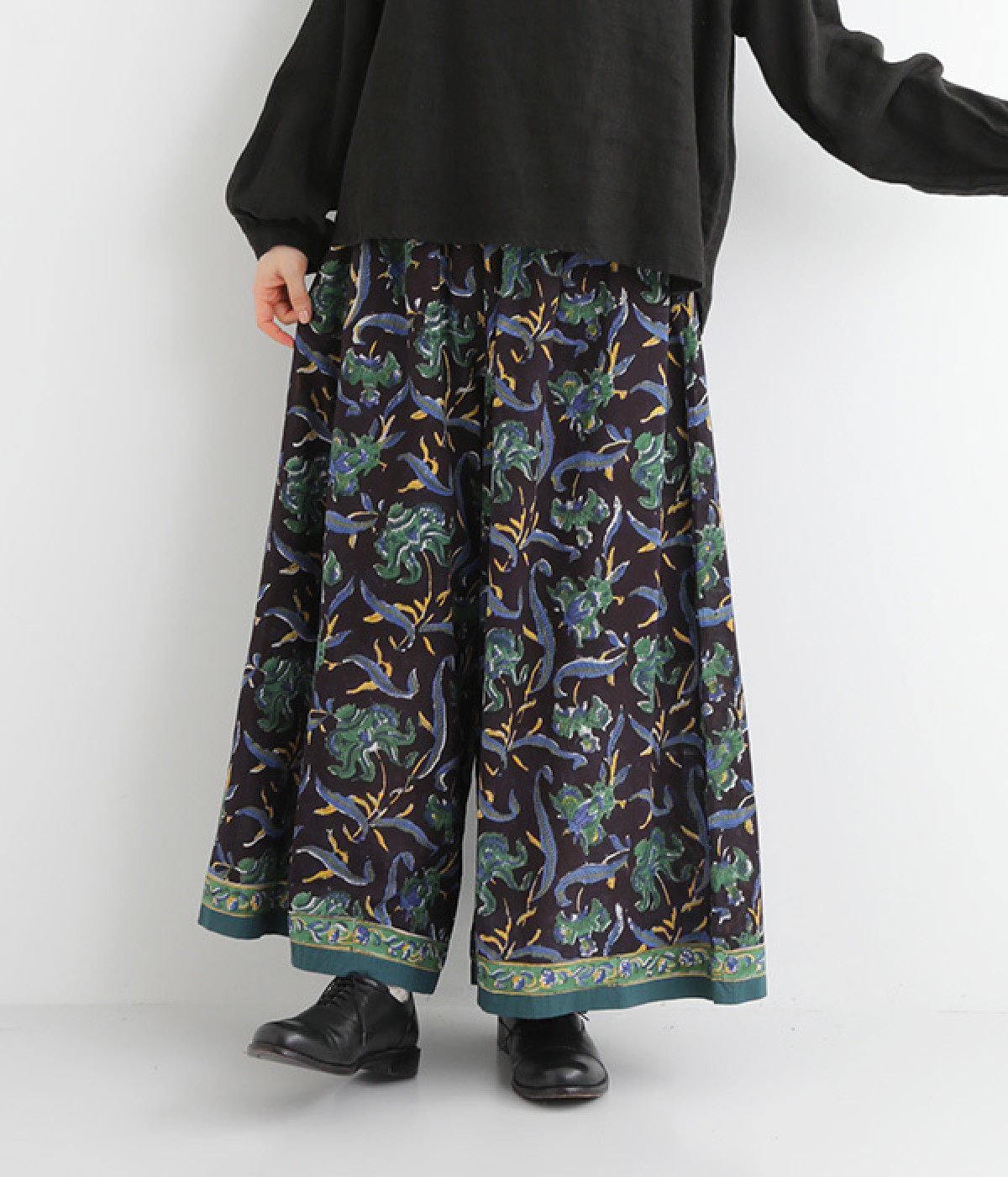 ビッグフラワープリントパンツ(ブラック-ONESIZE)