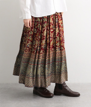 レーヨンフラワープリントスカート(レッド-ONESIZE)