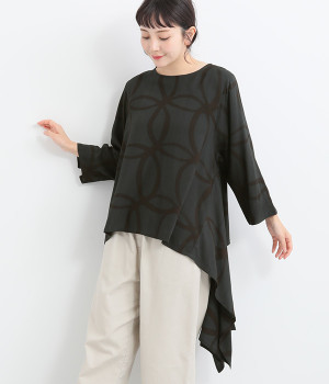 レーヨンプール手書き柄アシメントリープルオーバー(グレー-ONESIZE)