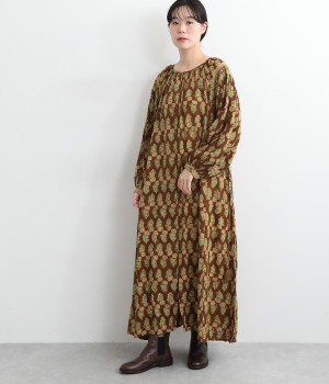 フラワープリントワンピース(ブラウン-ONESIZE)