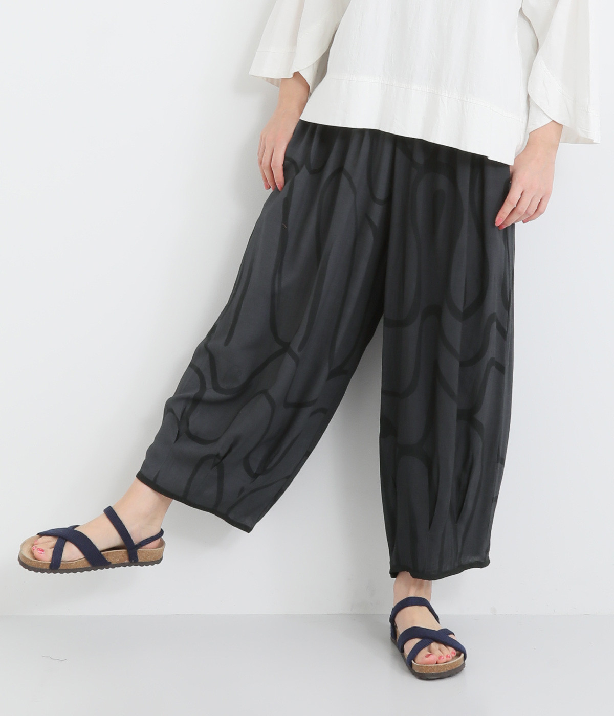 レーヨン迷路ハンドブラッシングバルーンパンツ(グレー-ONESIZE)