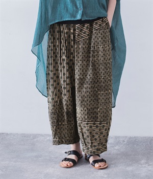まる三角ストライププリントパンツ