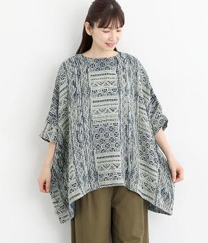 モン族柄藍染プリントプルオーバー