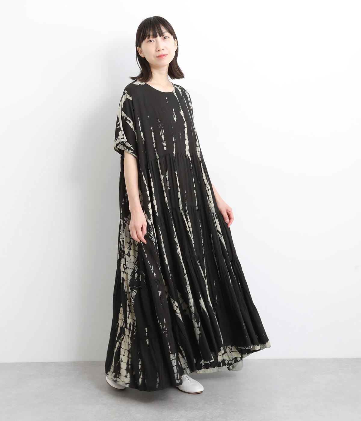 レーヨンタイダイティアードワンピース(ブラック-ONESIZE)