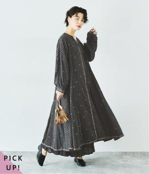 ドット×ゴールドプリントワンピース