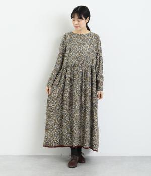 レーヨンタイル風ワンピース