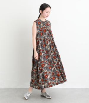 バグルー花プリントノースリーブワンピース