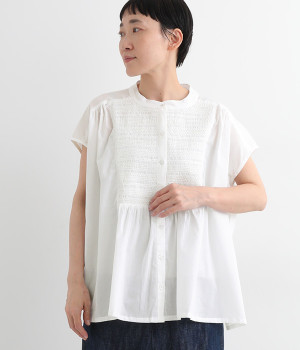 コットンキャンブリックスモッキングブラウス(ホワイト-ONESIZE)