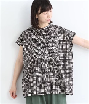 コットンキャンブリックチェックブラウス(ブラック-ONESIZE)