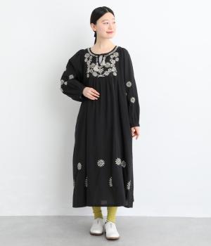 コットンキャンブリックナザーカト裏地付きワンピース(ブラック-F)