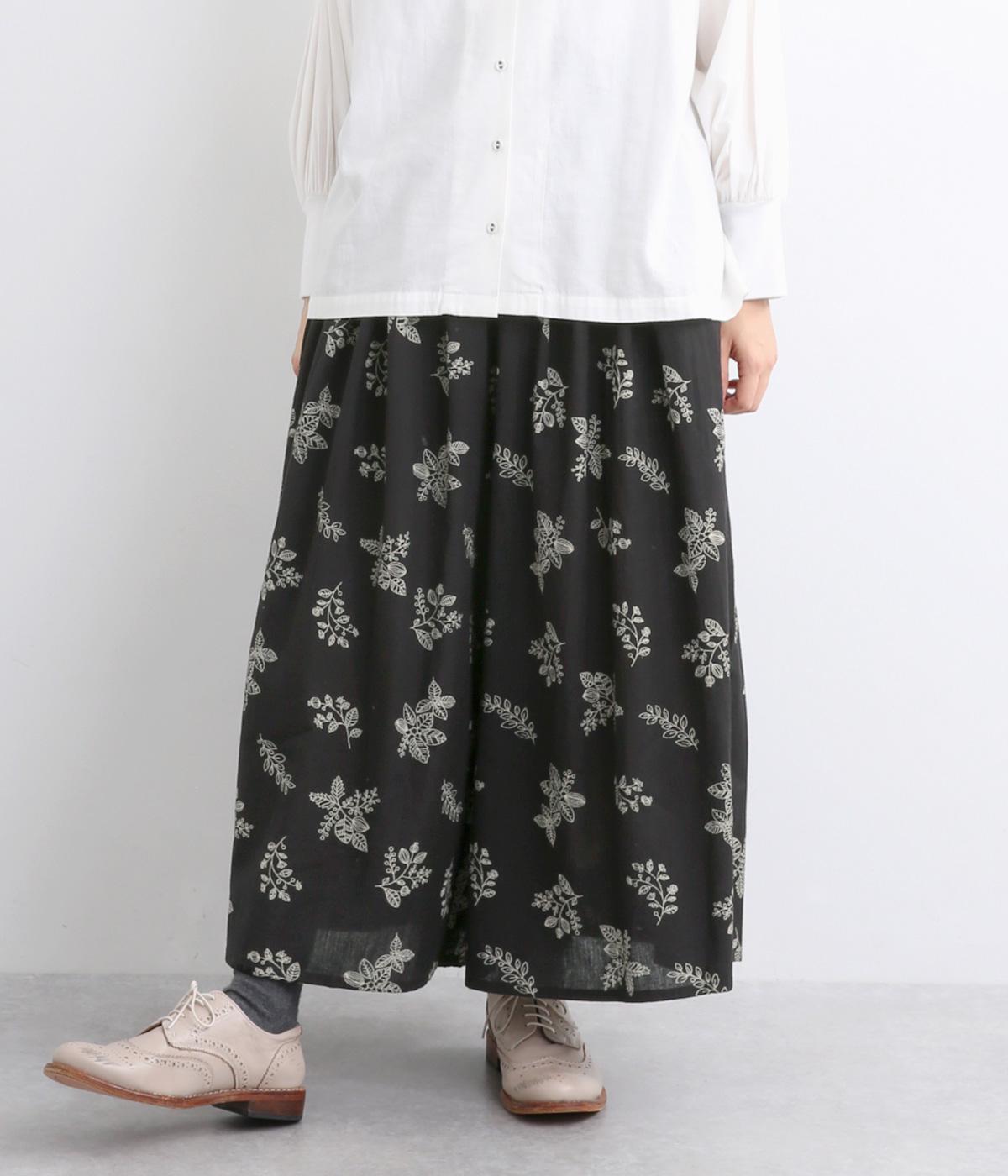 コットンリネンフラックスリーフプリントパンツ(ブラック-ONESIZE)