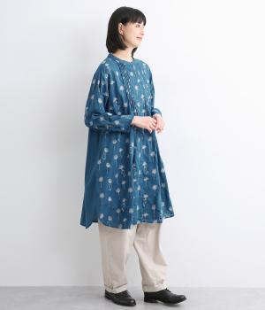 コットンキャンブリックフラワーキャットチュニック(ブルー-ONESIZE)