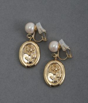 point　pearl×flower　stamp　イヤリング(ゴールド-ONESIZE)