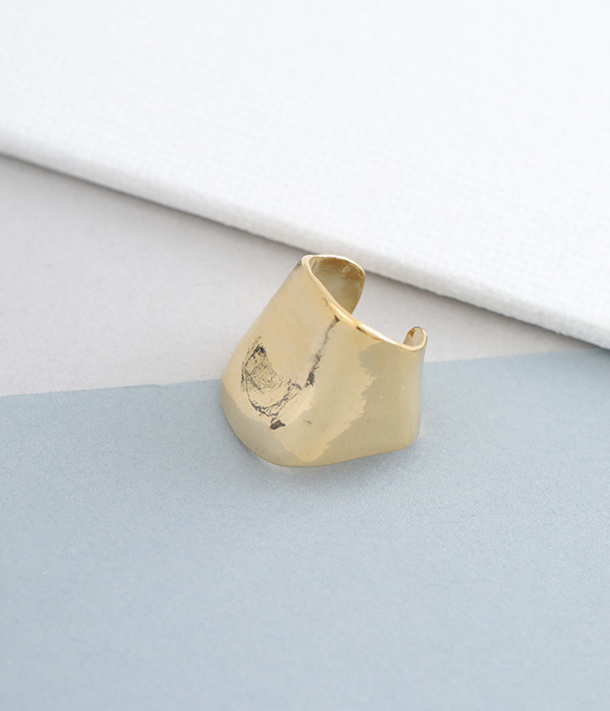 metal イヤカフ(ゴールド-ONESIZE)