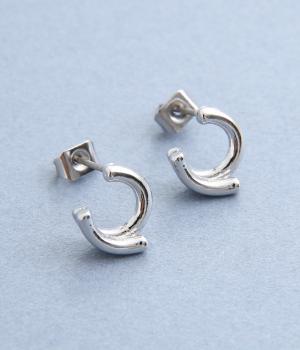 ミニニュアンスピアス