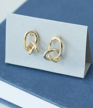 ミニタングル　ピアス