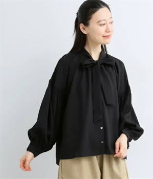 無地バンドカラーボータイ付き袖口ギャザーブラウス