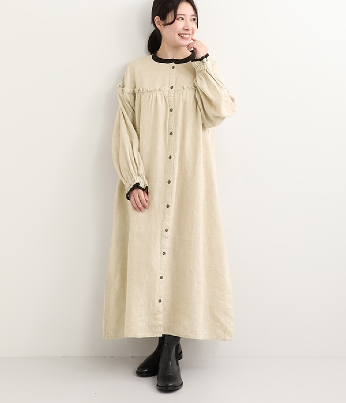 平織リネン　バイカラー胸元ギャザーフリルワンピース(キナリ-ONESIZE)