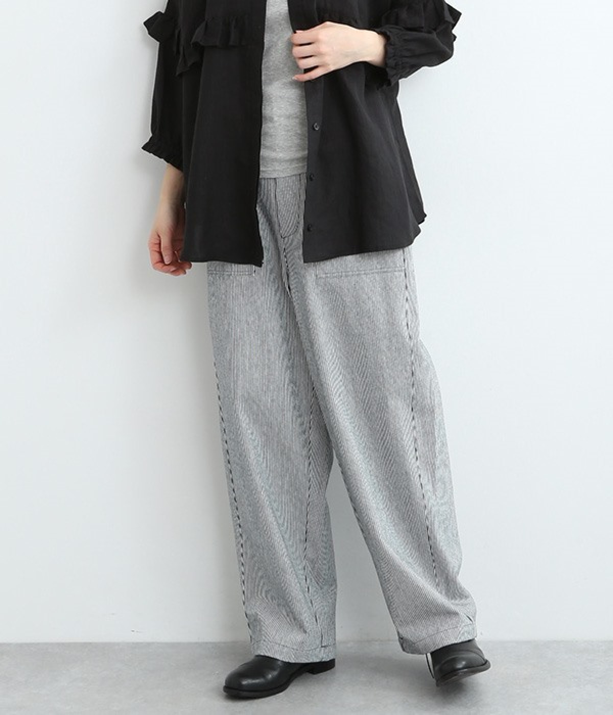 ヒッコリーストライプ　ワイドシルエットパンツ(オフホワイト×ネイビー細-ONESIZE)