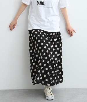 リネンドットプリント　タックギャザースカート(ブラックベース×キナリドット-ONESIZE)