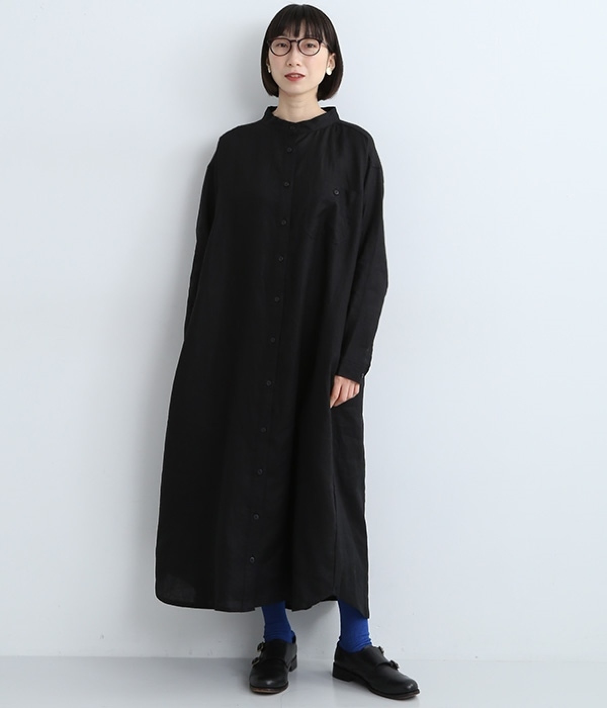 リネン無地　バンドカラー長袖シャツワンピース(ブラック-ONESIZE)