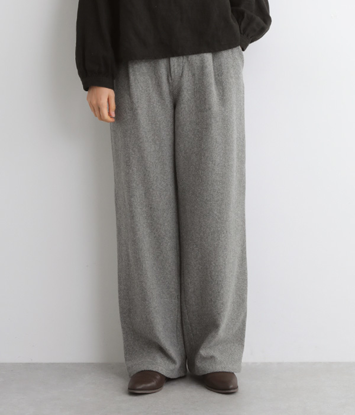 三つ杢ツィードクロモア ワンタックワイドシルエットパンツ(グレー-ONESIZE)