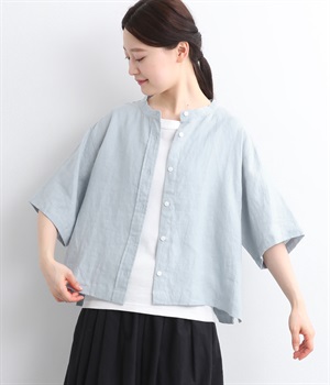 リネン無地バンドカラー裾スクエアー本貝釦半袖ブラウス(サックス-ONESIZE)