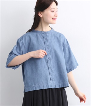 リネン混ライトデニムバンドカラー裾猫目釦半袖ブラウス(ブリーチ-ONESIZE)