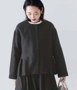 リネンレーヨン　ペプラムタックジャケット（ブラック・ONESIZE）