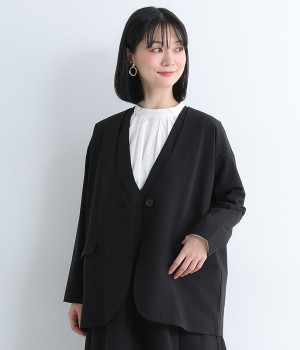 ストレッチギャバジンノーカラージャケット（ブラック・ONESIZE）