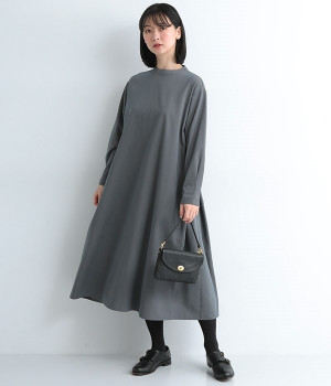 ストレッチギャバジンドレス（グレー・ONESIZE）