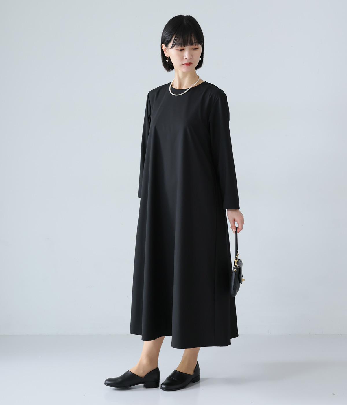 トロピカルストレッチバックタックドレス(ブラック-F)