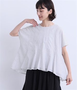 キリカエフレアレイヤーブラウス(オフホワイト×ブルー-ONESIZE)