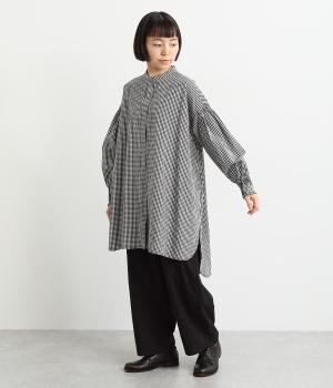 シャーリングカフスシャツチュニック(オフ×ブラック-F)