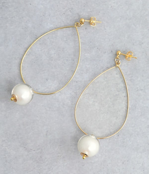 アクリルパールドロップピアス