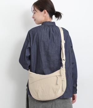 ナイロンショルダーバッグ(ベージュ-F)