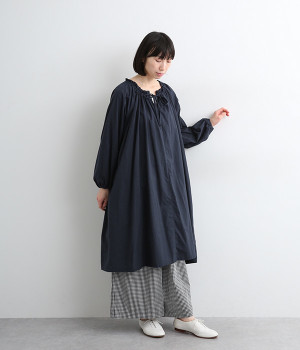 コットンスラブワンウォッシュダイローンチュニックワンピース(ネイビー-ONESIZE)