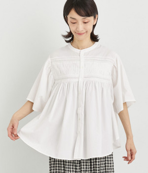 コットンワンウォッシュキャンブリックタック＆レースデザインブラウス(オフホワイト-ONESIZE)