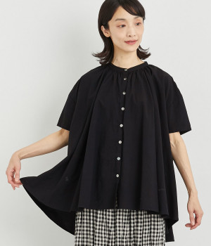 コットンキャンブリックバックギャザーデザインブラウス(ブラック-ONESIZE)