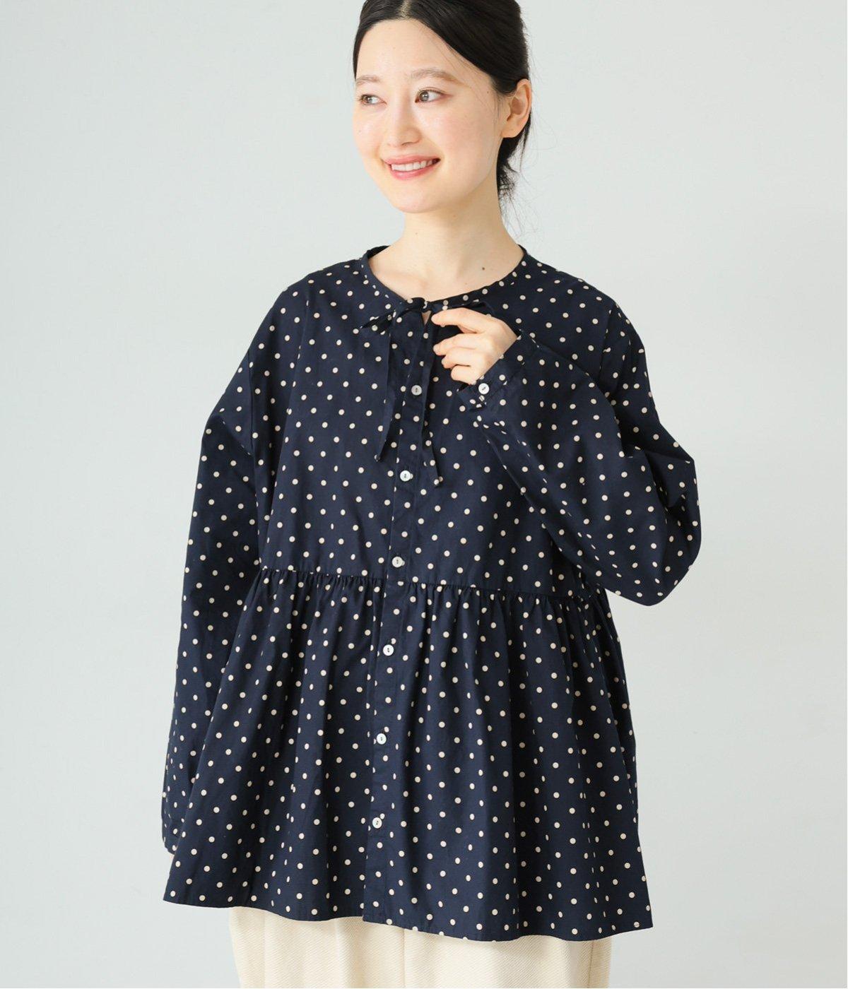 ドットプリントブロードデザインブラウス(ネイビードット-F)