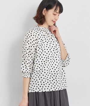コットンローンリップルドット7分袖シャーリングプルオーバーブラウス(オフホワイト-ONESIZE)